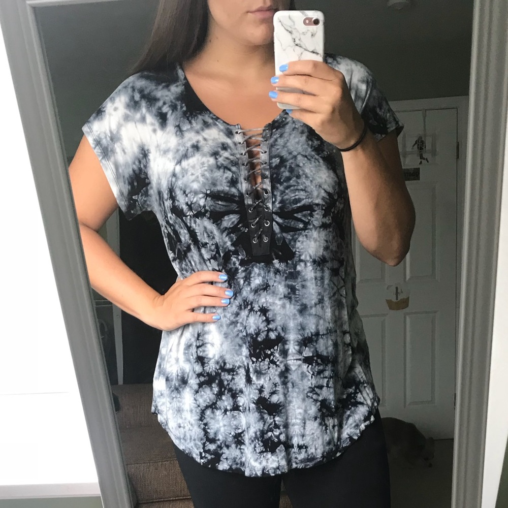 American Eagle lace up top